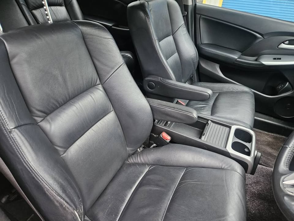 2012 Honda oddessey luxury automatic 8seats 12.jpg